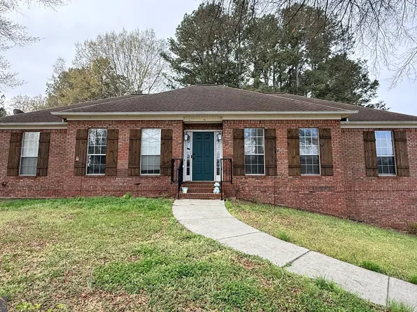 169 Cathy Ln NE, Calhoun, GA 30701