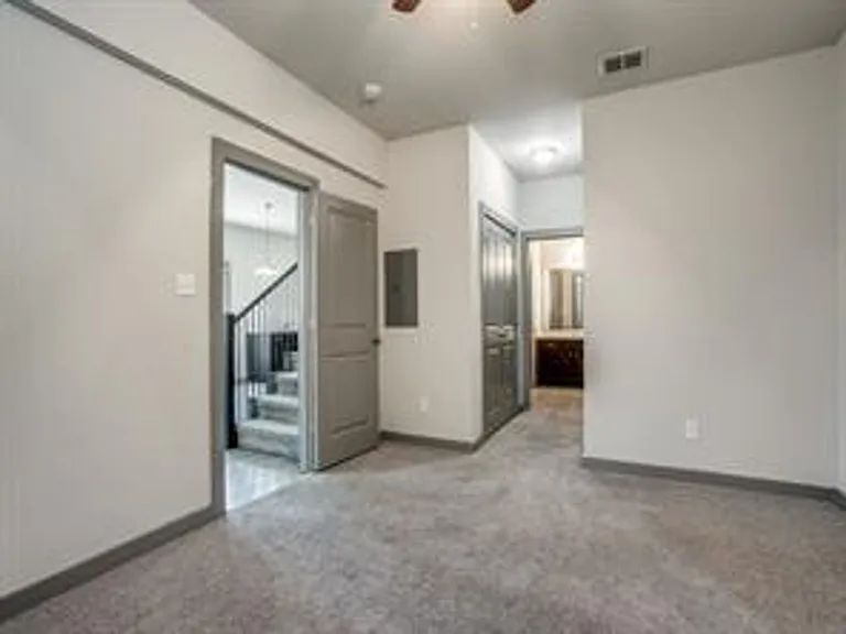 10604 Tube Dr — Photo 33