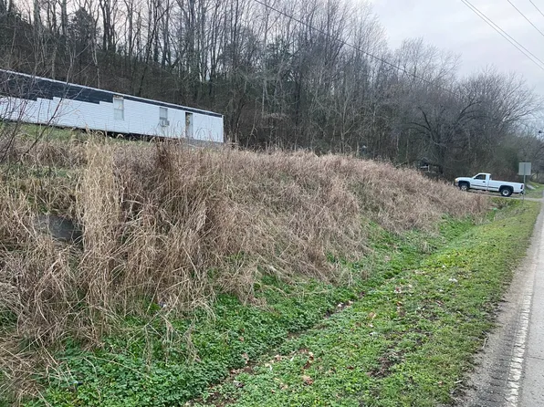 403 Old Columbia Rd, Burkesville, KY 42717