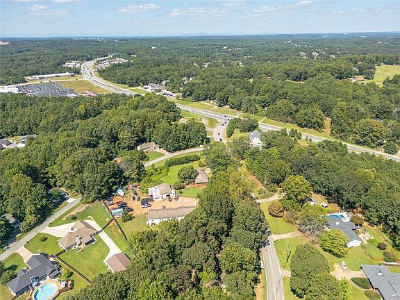 2nd image of 4446 Union Church Rd