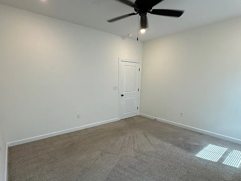 117 Otis St — Photo 8
