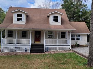 805 Walnut St, Flippin, AR 72634