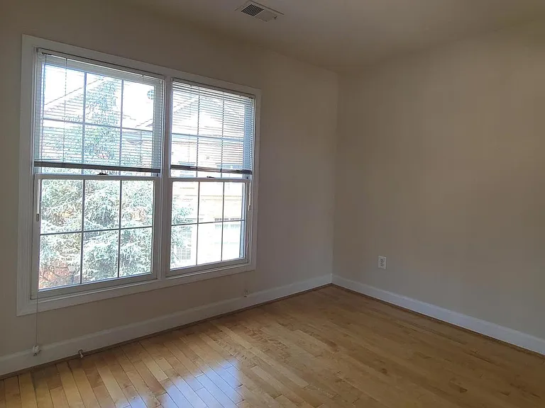 2511 Gadsby Pl — Photo 30