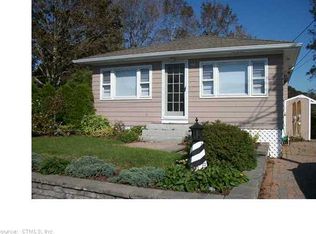 54 Uncas Rd, Clinton, CT 06413