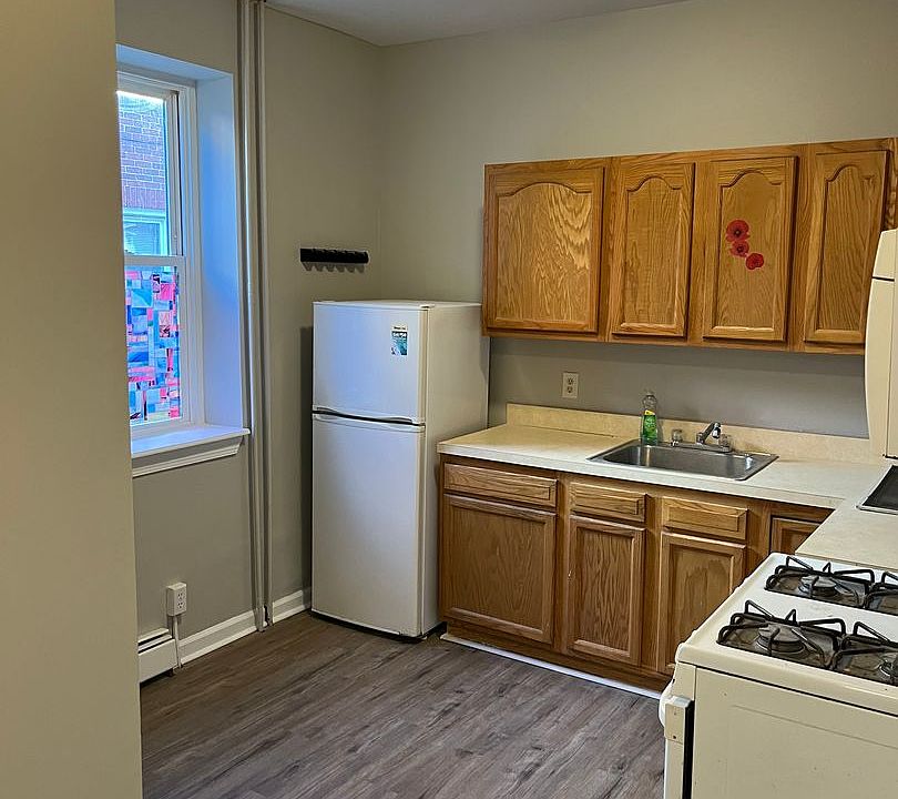 1st image of 540 Lancaster Ave Floor 1F