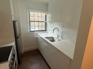 1172 Massachusetts Ave #101B, Cambridge, MA 02138