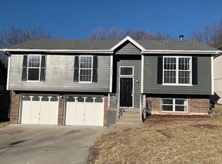 4706 N Winchester Ave, Kansas City, MO 64117