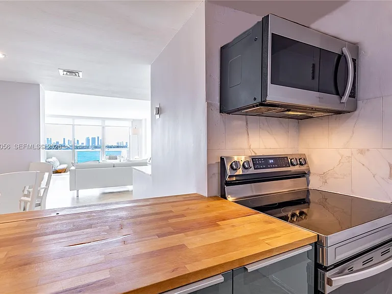 1200 West Ave #526 — Photo 10