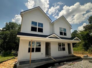 38 East Ave, Rossville, GA 30741