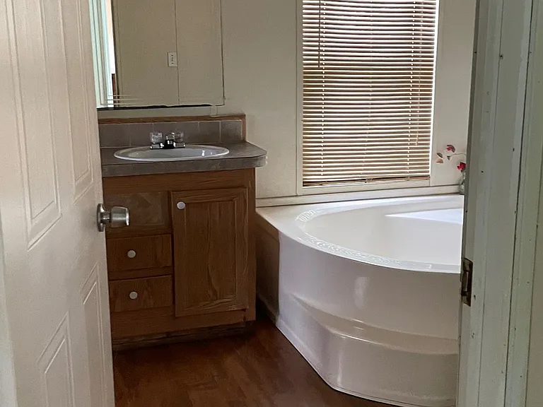 11864 Atlantic Cir — Photo 19