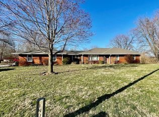 1103 E 11th St, Bicknell, IN 47512