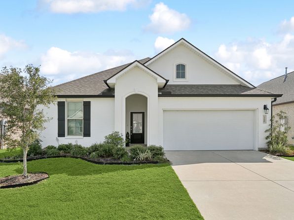 720 Lakeshore Vlg E