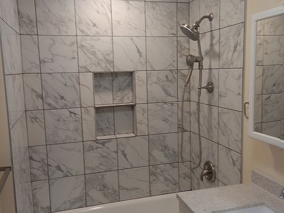 2nd image of 366 Woodmere Ave SE #1