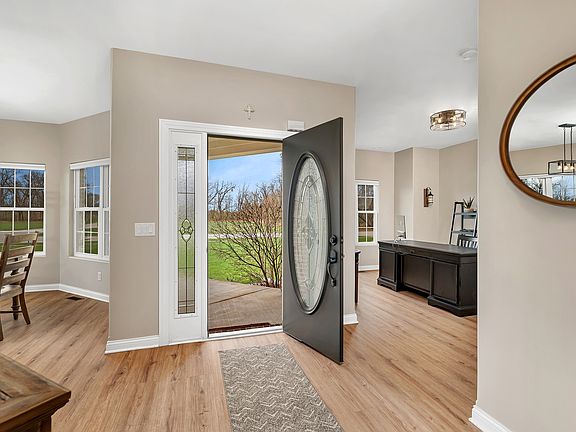 2nd image of 290 Highpoint Dr