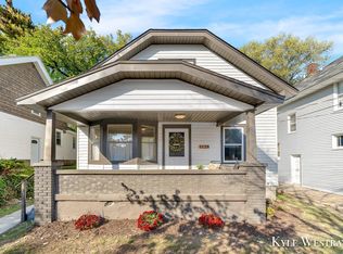 1129 Alexander St SE, Grand Rapids, MI 49507