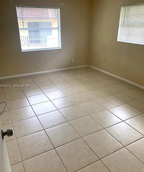13714 SW 90th Ave #25 — Photo 8