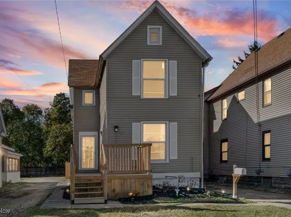 366 Oberlin Ave, Lorain, OH 44052