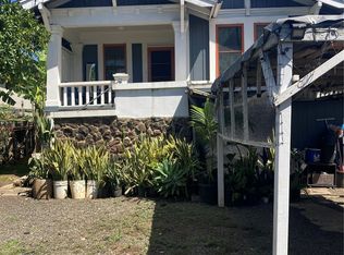 1142 Richard Ln, Honolulu, HI 96819