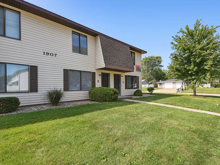 1907 Nancy Ct — Photo 19