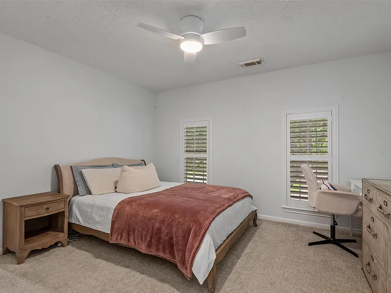 1811 Wild Plum Ct — Photo 31