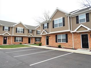 119 Redstone Dr APT 14, Denver, PA 17517