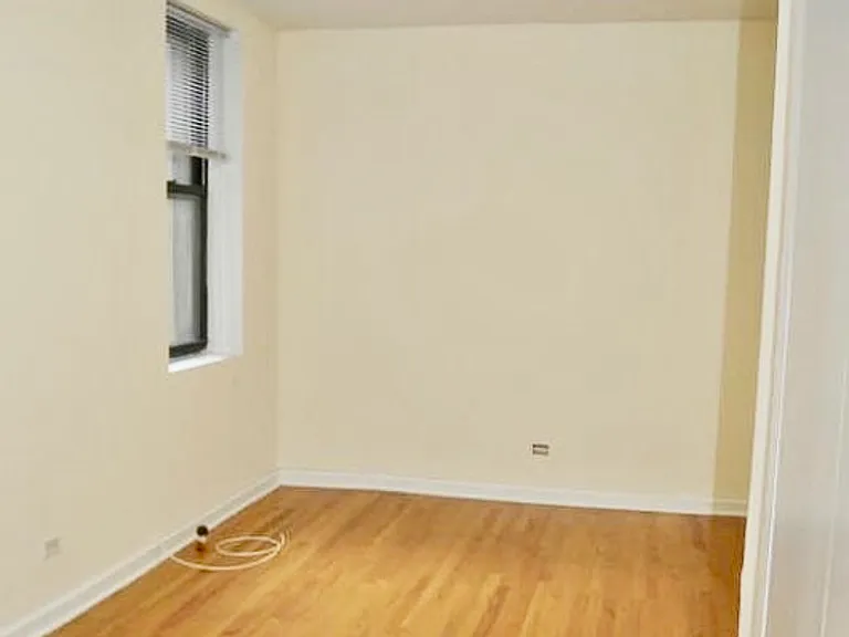 105 W 55th St #PHC — Photo 3