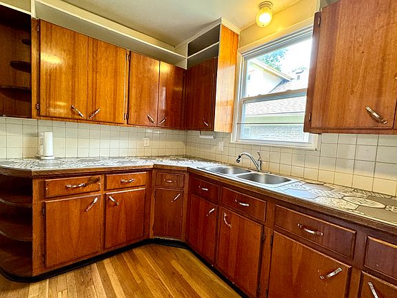5th image of 5642 Paseo Blvd