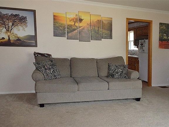 4th image of 3609 NE 54th St