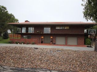 2906 Country Ln, Hays, KS 67601