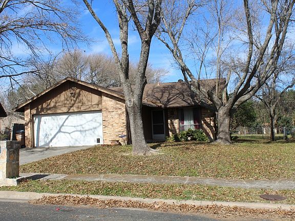 2nd image of 902 Warrington Dr