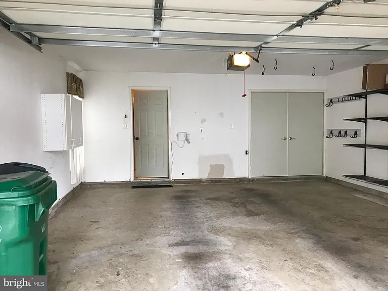 421 Leaning Oak St — Photo 22