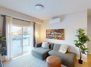 33 Carringham Gate NW #2115, Calgary, AB T3P 2H6