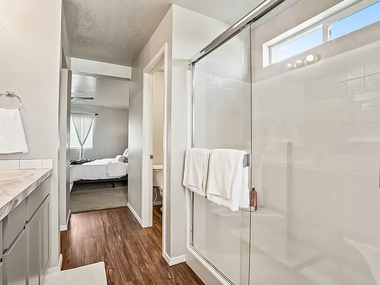 17589 Mountain Springs Ave — Photo 33