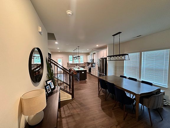 3rd image of 83 E Dentaires Way