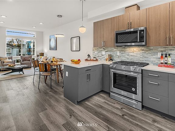 3rd image of 2422 B NW 60th Street