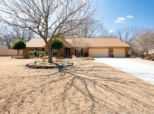 8554 Wright Ave, Broken Arrow, OK 74014