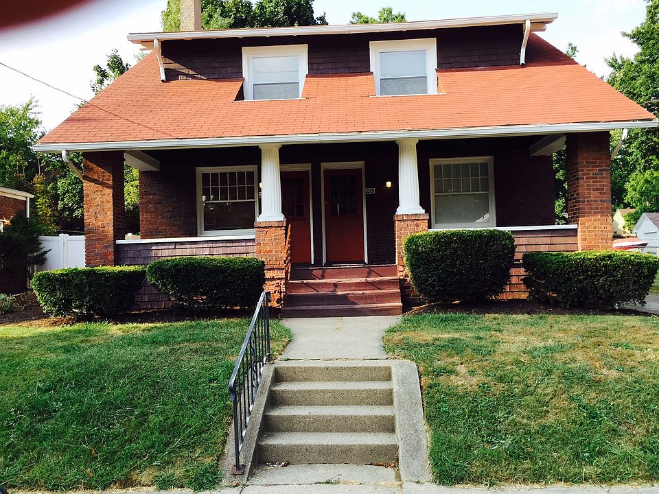 Photo of full home. Downstair apartment for rent enters this