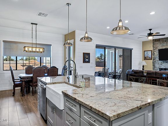 3rd image of 3514 E ASPEN Court