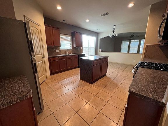 5th image of 22403 Bellow Glen Dr