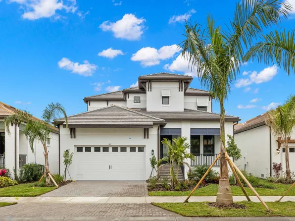 1011 Seagrape Dr, Ruskin, FL 33570