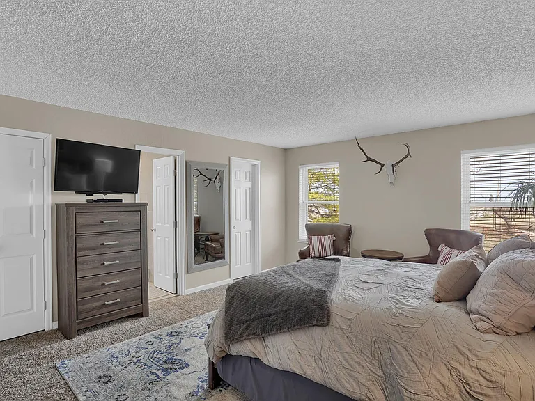 5825 Eggar Ct — Photo 20