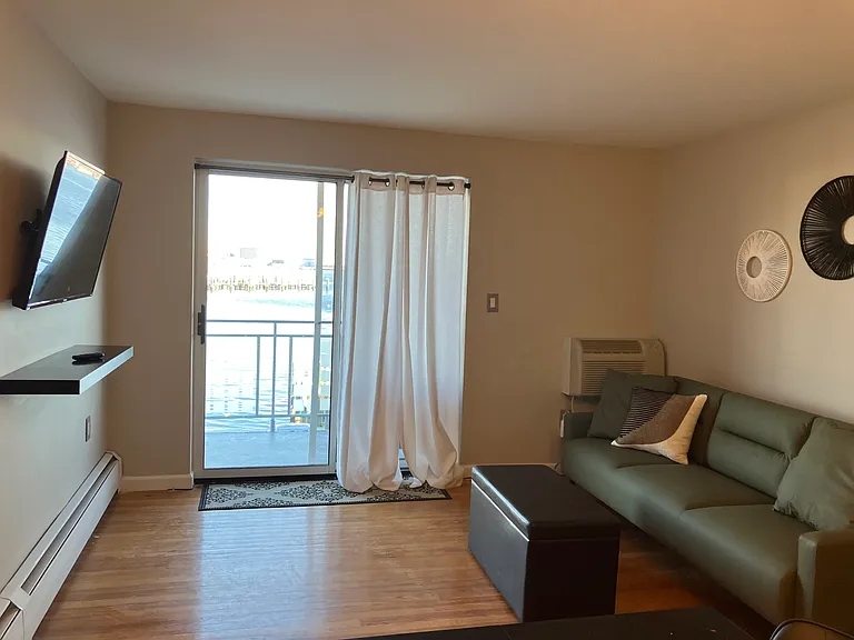 184 Pequot Ave #210 — Photo 18