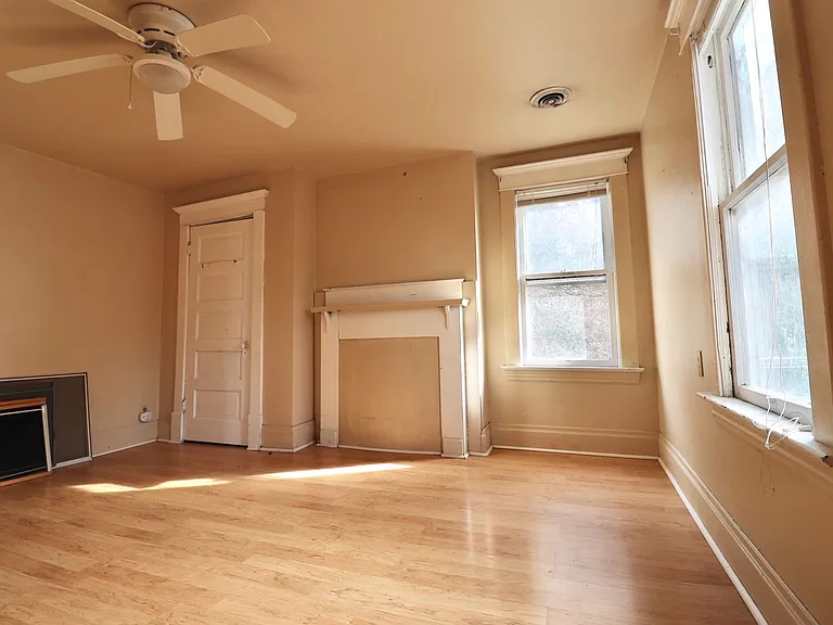 512 Pearl Ave — Photo 4
