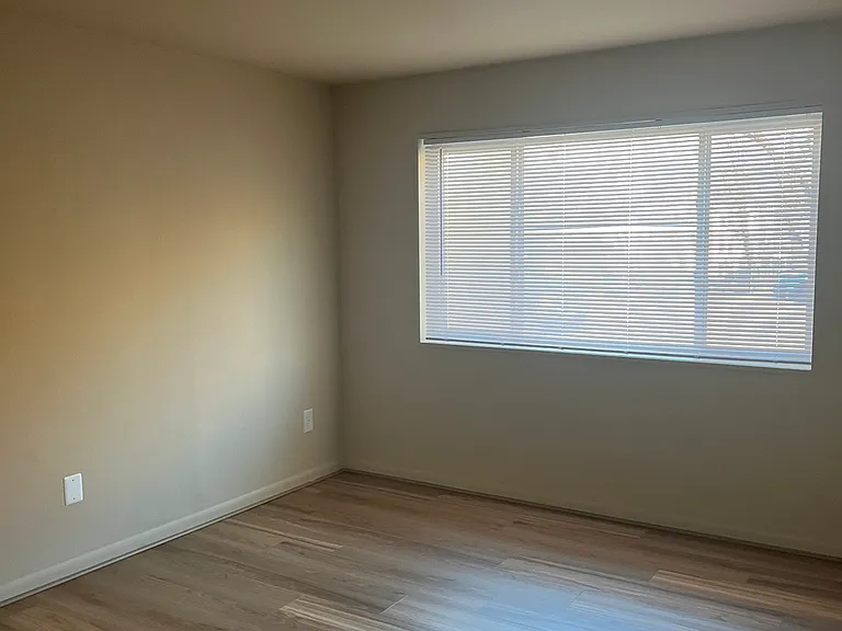 4952 Benning Rd SE — Photo 17