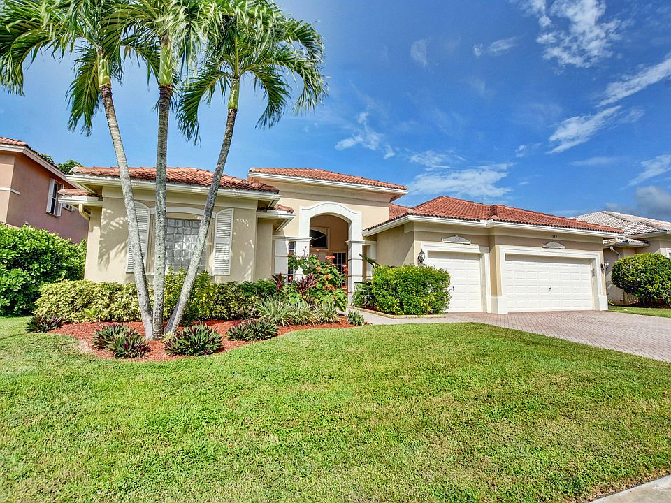 Home For Sale In Wellington Shores
