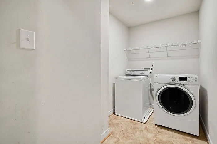 316 Abbey Ct — Photo 30