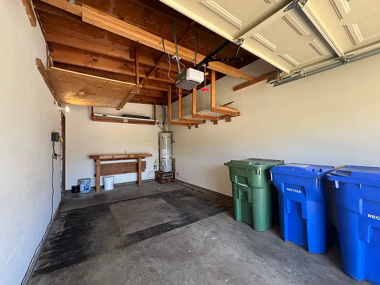 9379 Lujan Dr — Photo 32