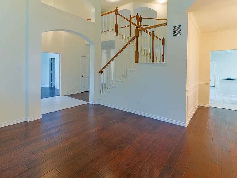 103 Westminister Ave — Photo 6