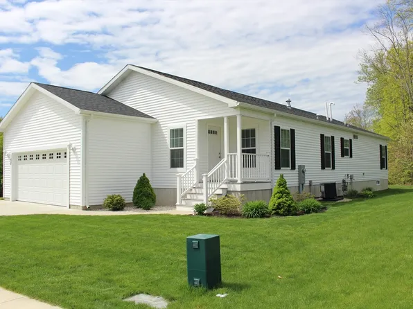 163 Freedom Trl, Westfield, MA 01085