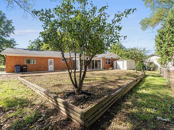 4th image of 12662 Whispering Hills Ln